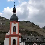 In Einem Historischen Gebaeude Mit Balkon Und Blick Auf Mosel By Interhome شقة *