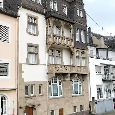 דירה In Einem Historischen Gebaeude Mit Balkon Und Blick Auf Mosel By Interhome