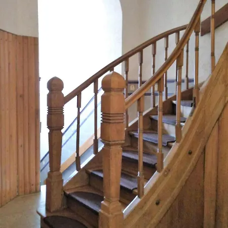In Einem Historischen Gebaeude Mit Balkon Und Blick Auf Mosel By Interhome Apartamento