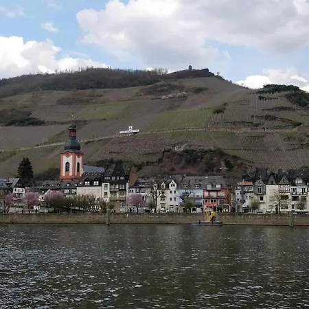דירה In Einem Historischen Gebaeude Mit Balkon Und Blick Auf Mosel By Interhome